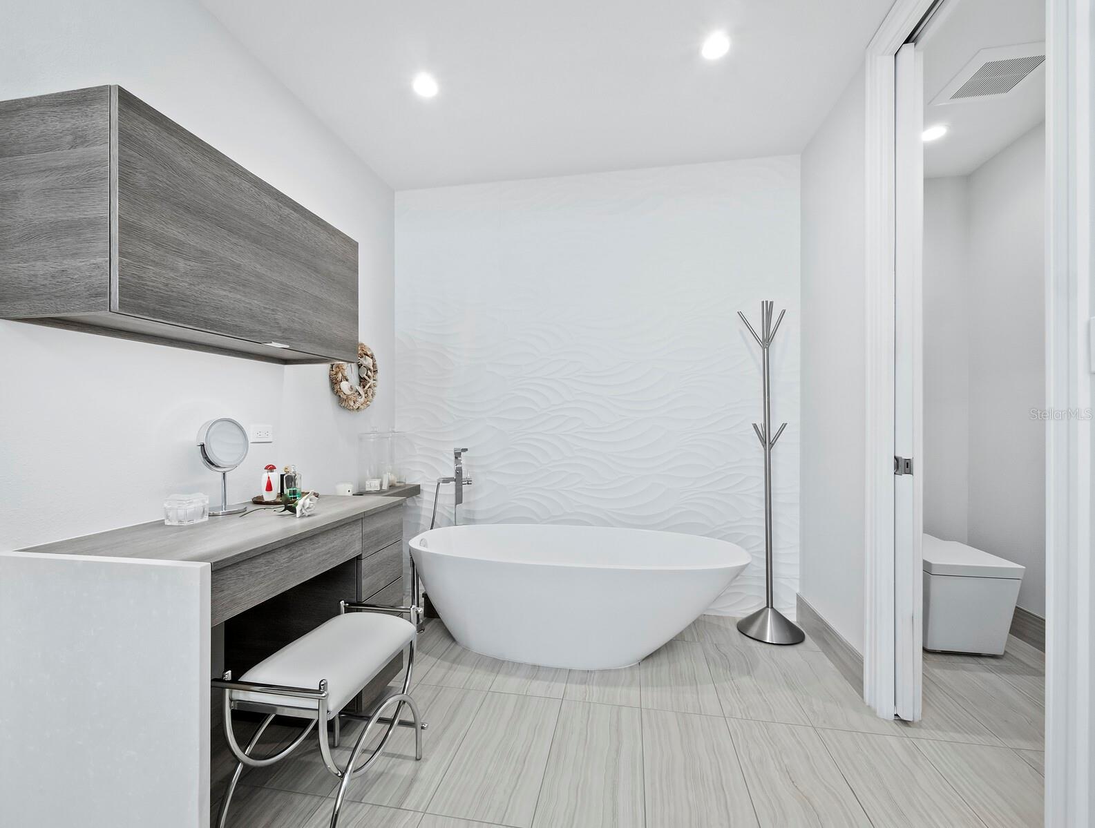 SLEEPY LAGOON PARK 2 - Residential