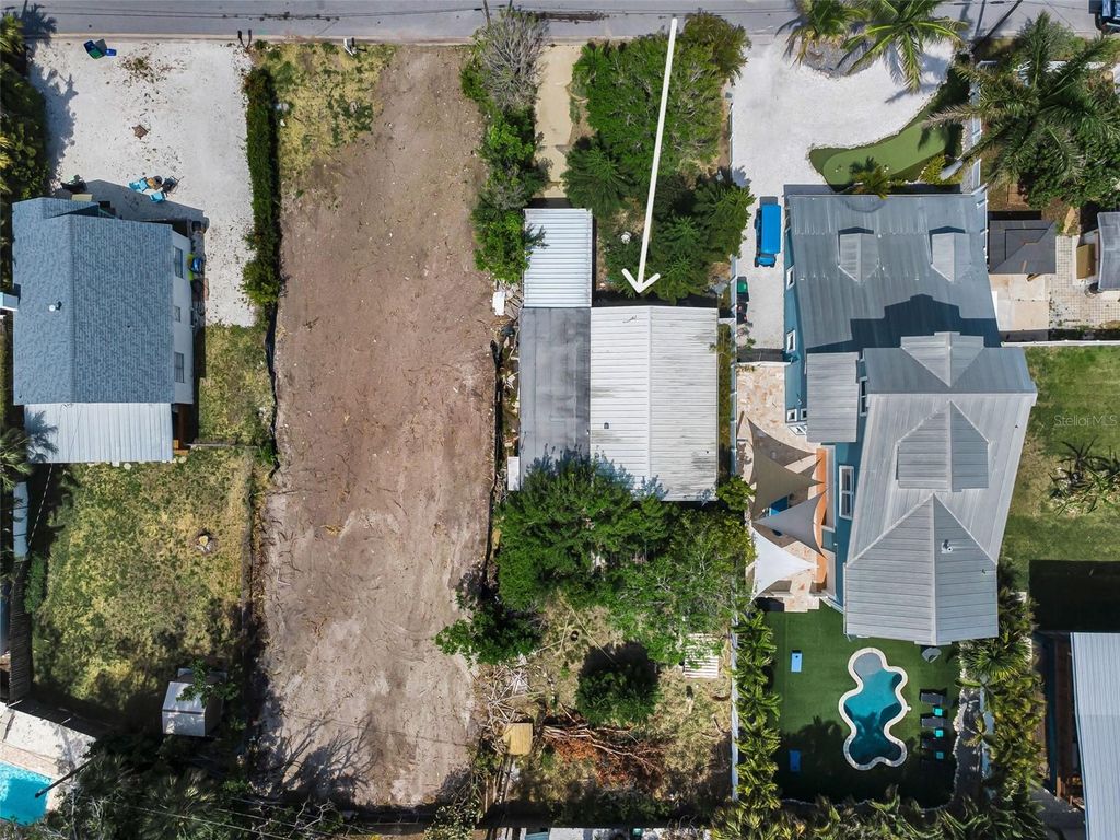 Photo of 1213 Bay Palm Boulevard, Indian Rocks Beach, FL 33785 (MLS # TB8507126)