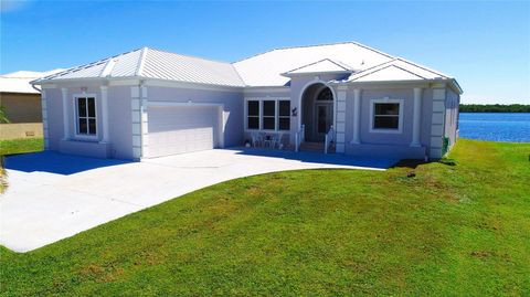 Photo of 3772 Peace River Drive, Punta Gorda, FL 33983 (MLS # C7510547) Photo of 3772 Peace River Drive, Punta Gorda, FL 33983 (MLS # C7510547)