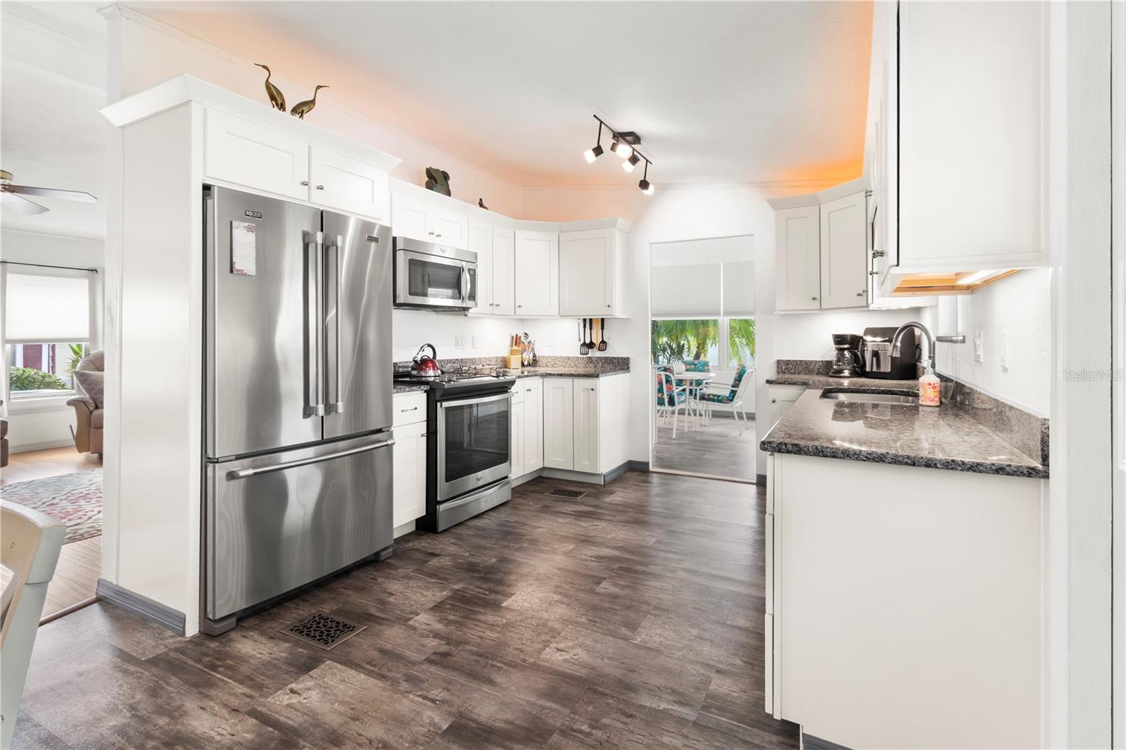 RIDGEWOOD MEADOWS PH II & III - Residential