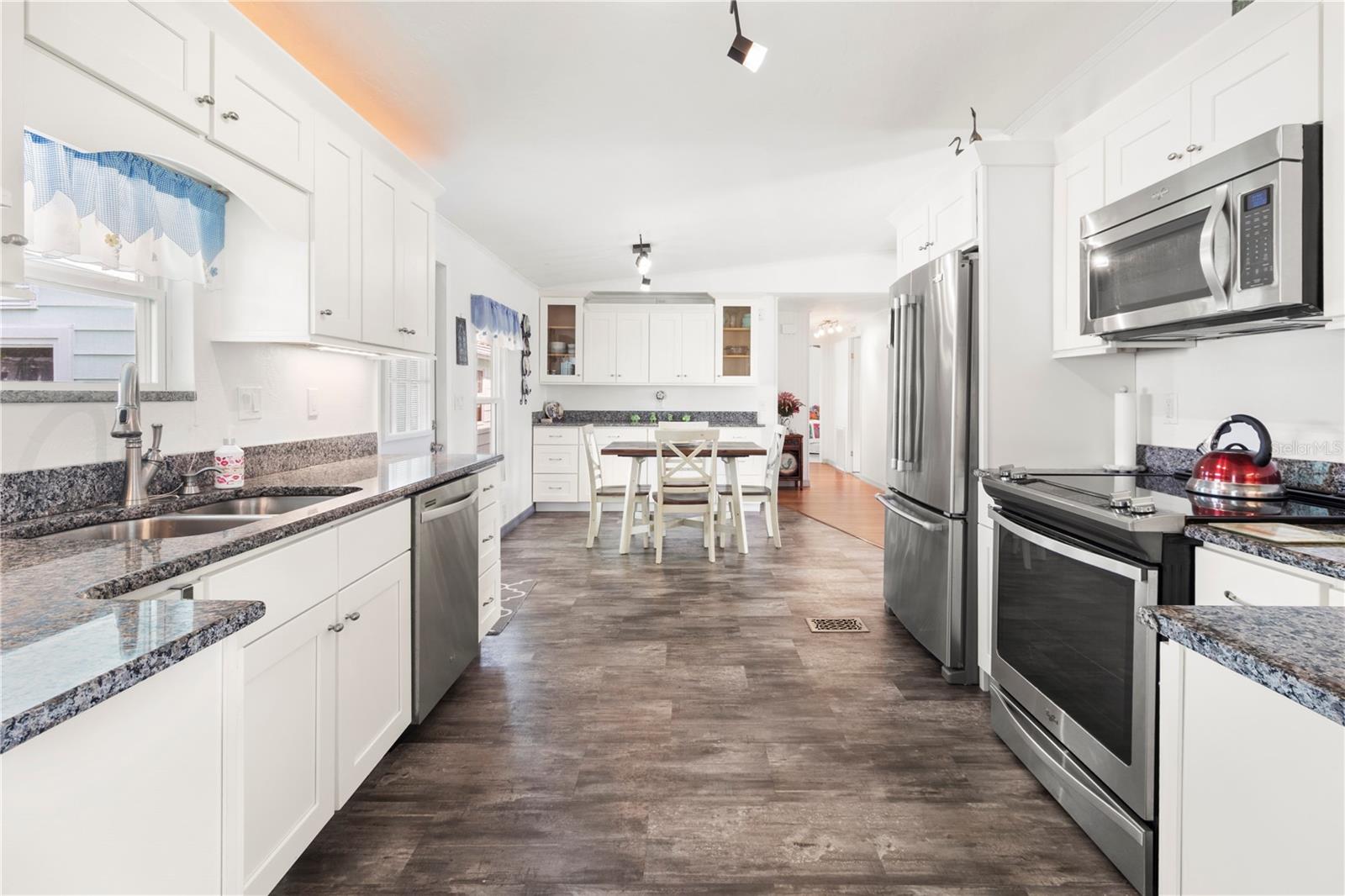 RIDGEWOOD MEADOWS PH II & III - Residential