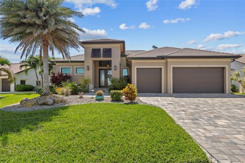 Photo of 3335 Grenada Court, Punta Gorda, FL 33950 (MLS # C7506892) Photo of 3335 Grenada Court, Punta Gorda, FL 33950 (MLS # C7506892)