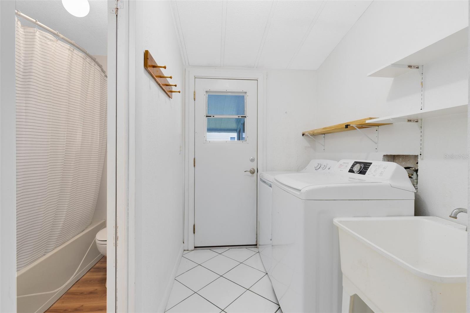 TWIN LAKES RANCHETTES - Residential