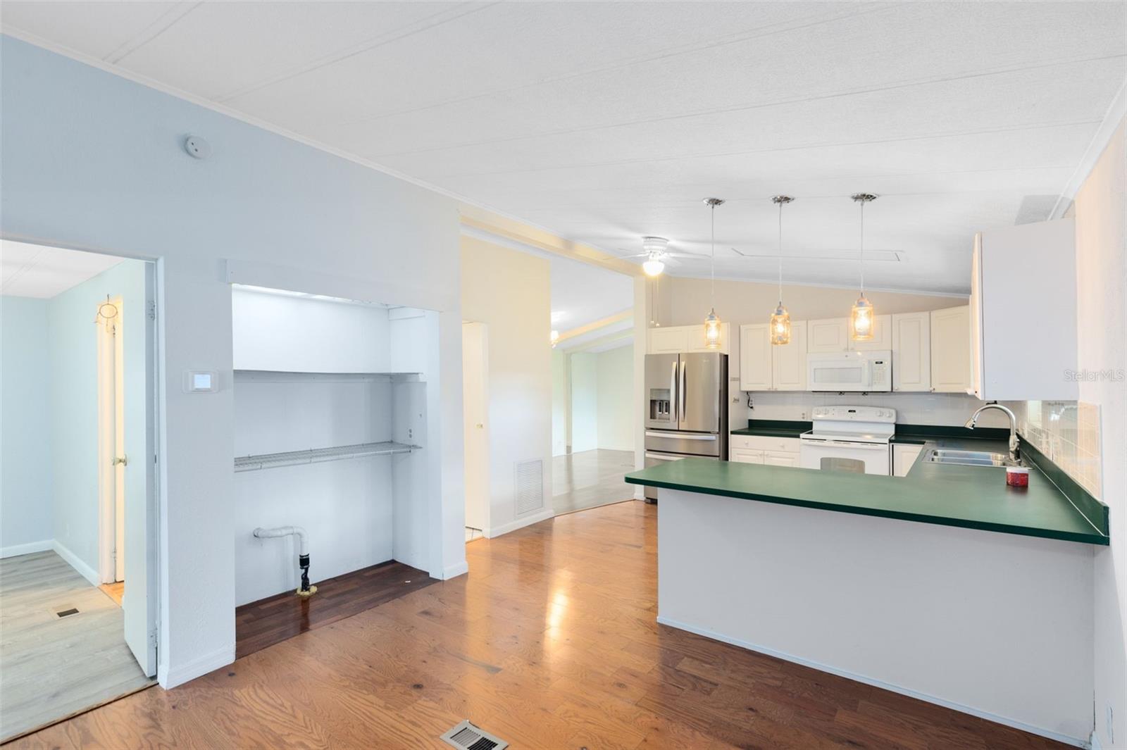 TWIN LAKES RANCHETTES - Residential