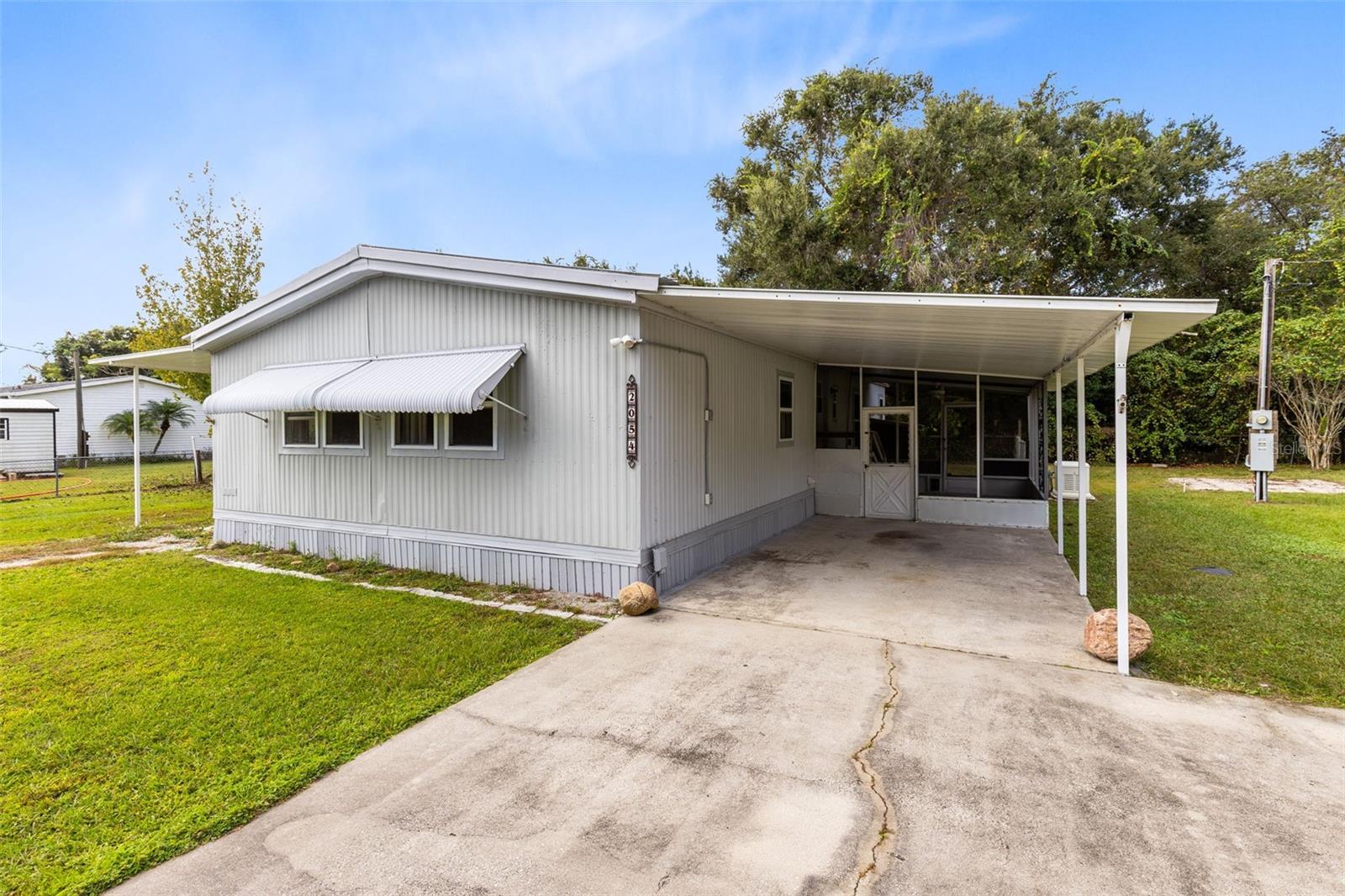 TWIN LAKES RANCHETTES - Residential