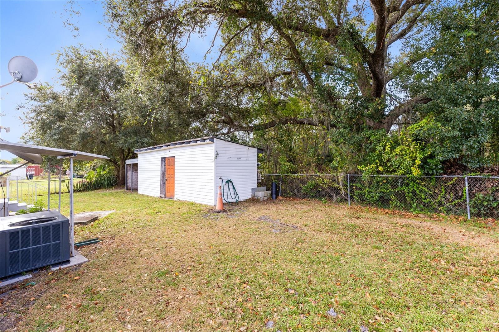 TWIN LAKES RANCHETTES - Residential