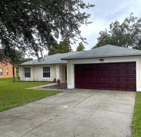 Photo of 11705 Chapelle Court, Clermont, FL 34711 (MLS # G5117478)