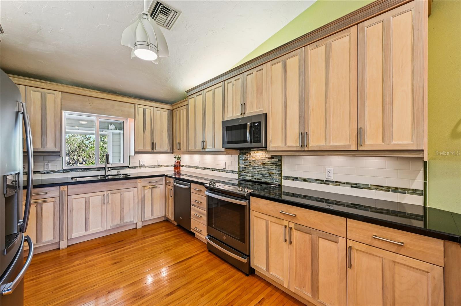 MANASOTA BAY ESTATES - Residential