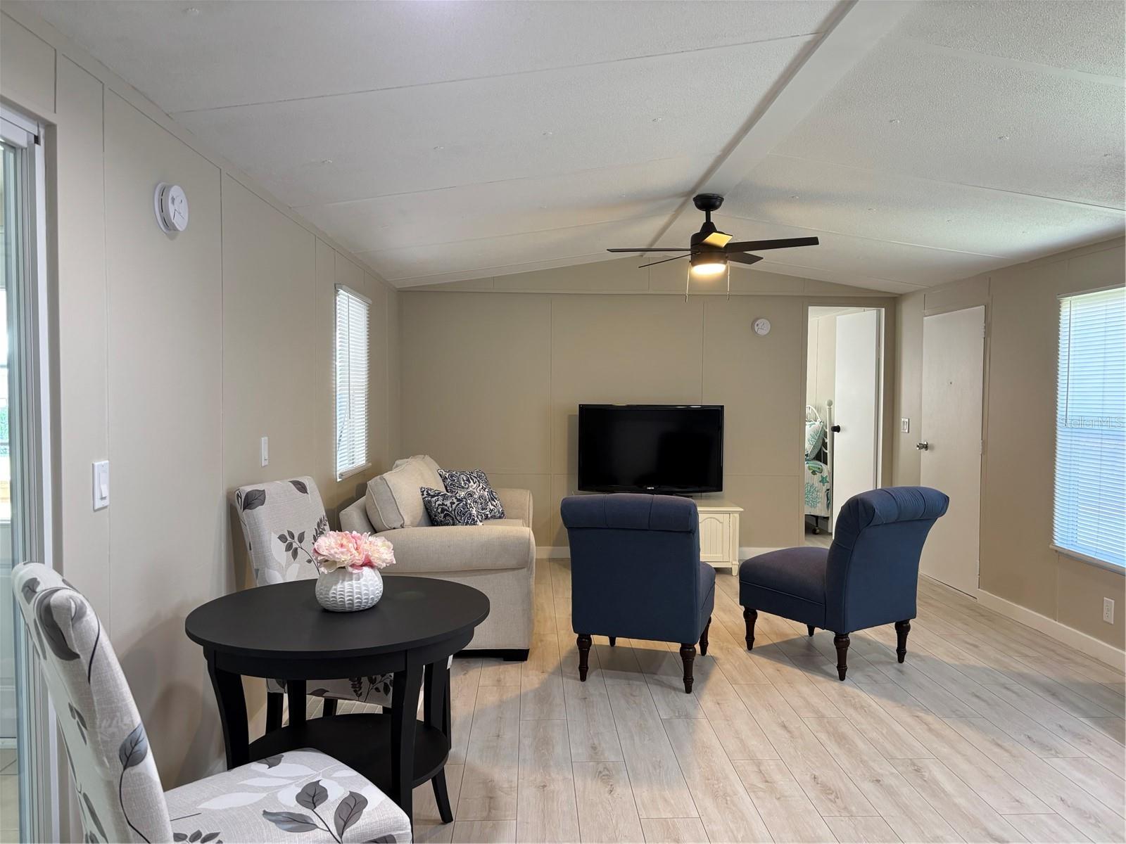 OASIS VILLAGE - Residential