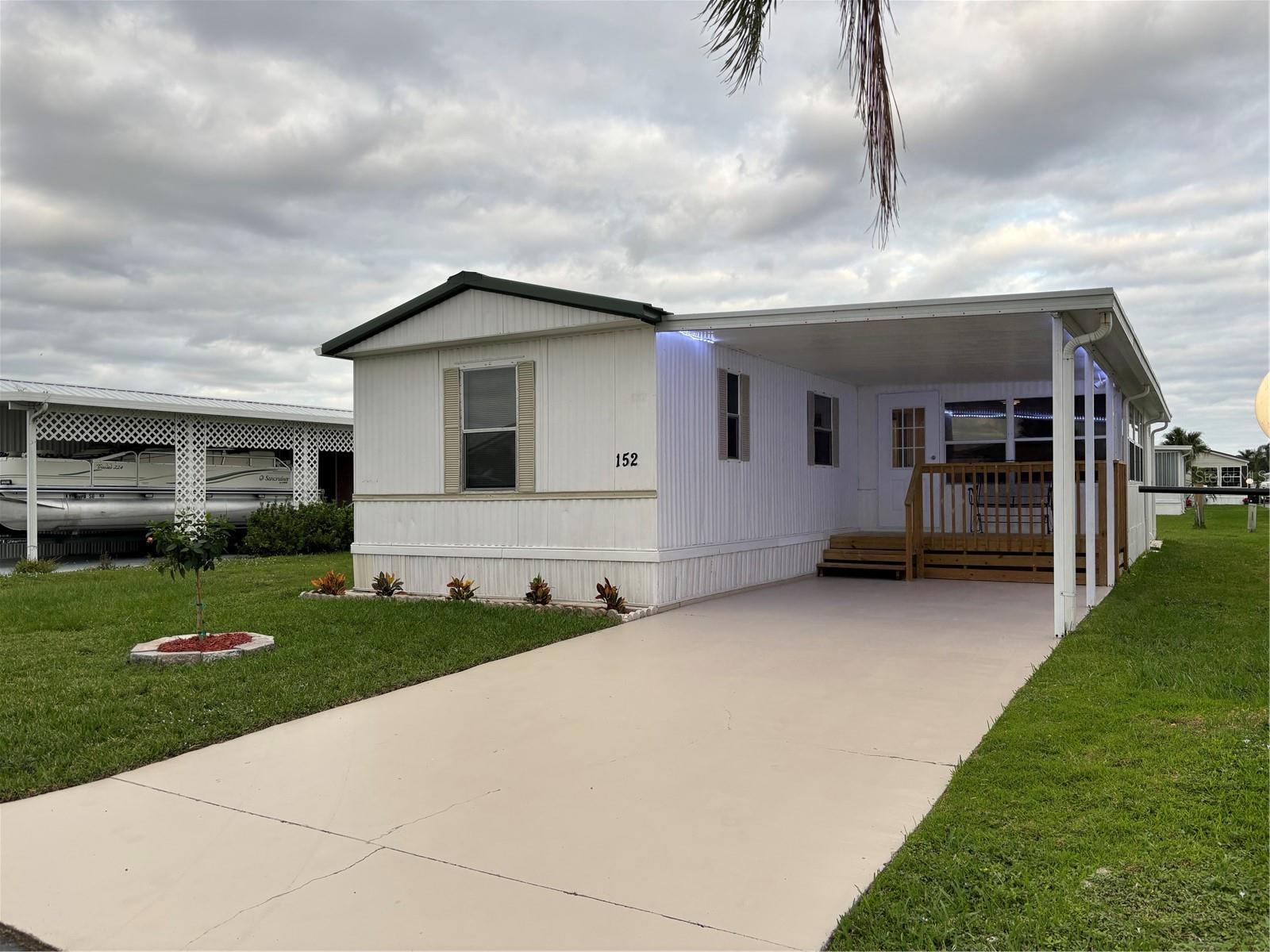 OASIS VILLAGE - Residential