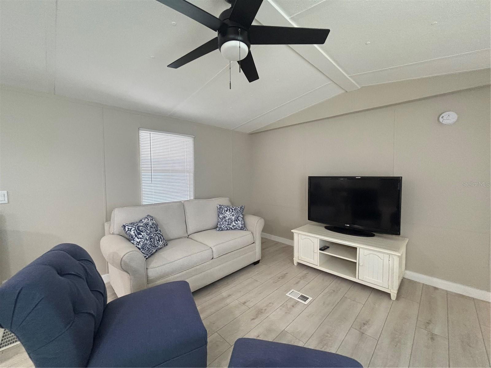 OASIS VILLAGE - Residential