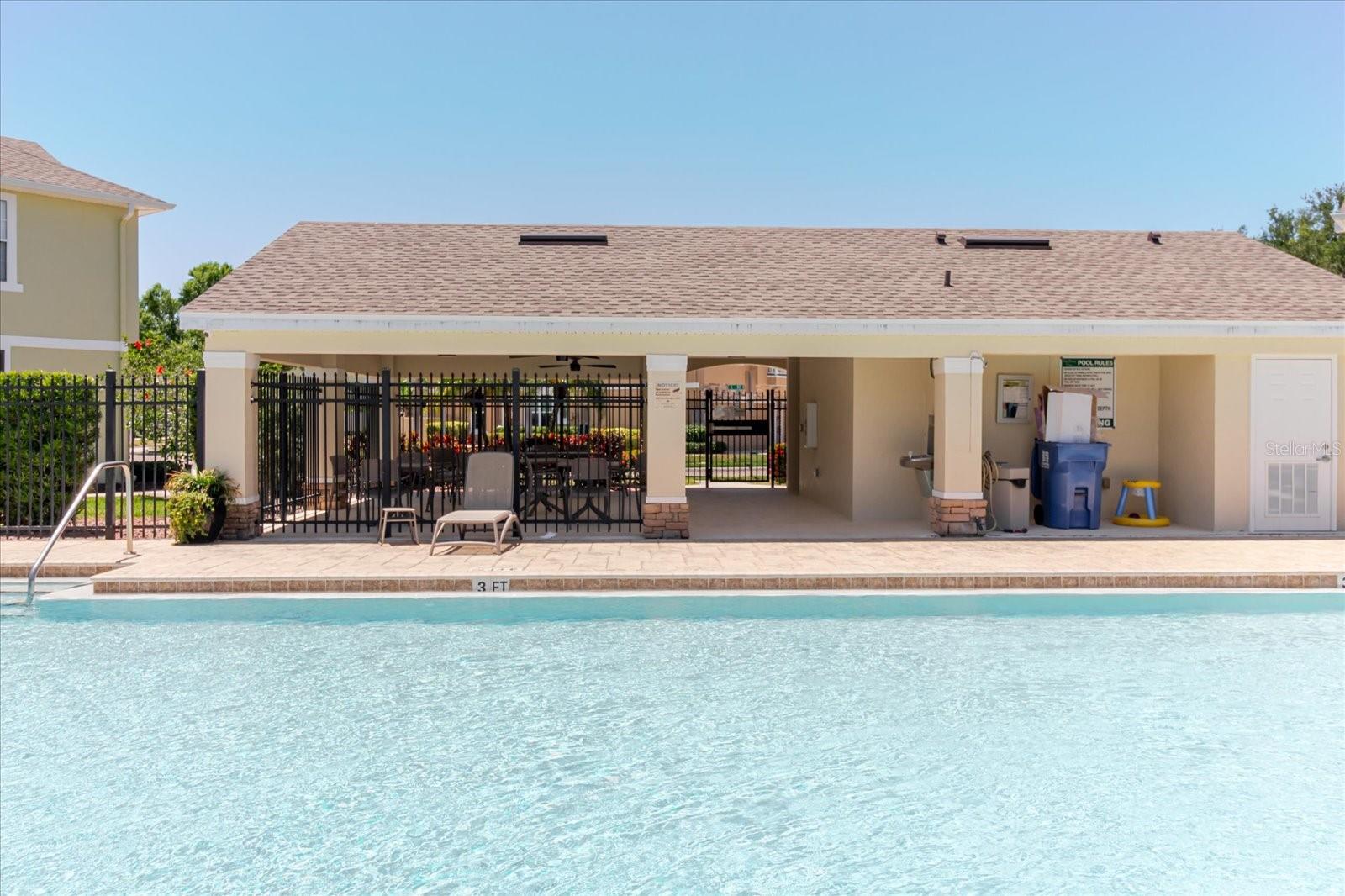 BAY BREEZE COVE - Residential