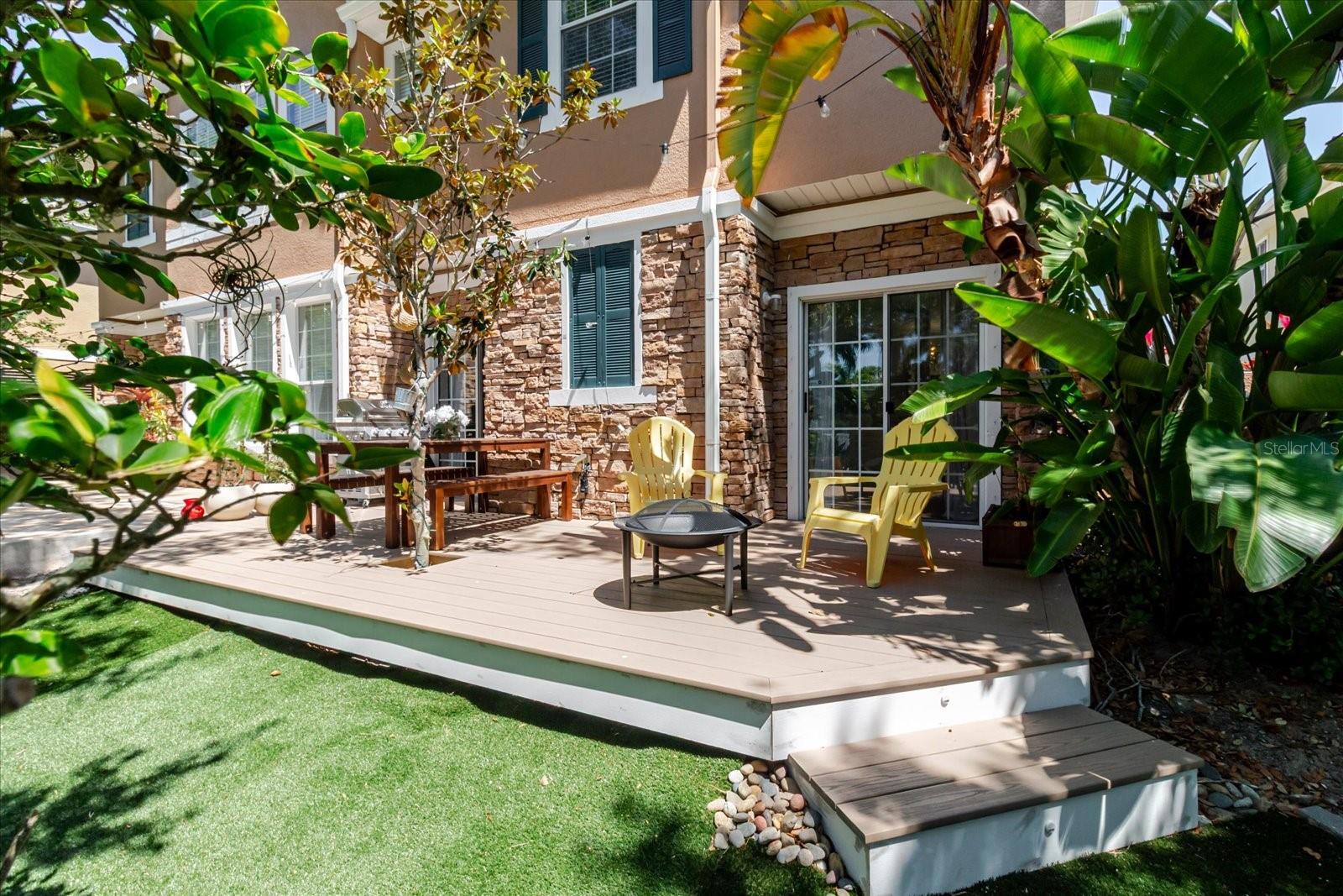 BAY BREEZE COVE - Residential