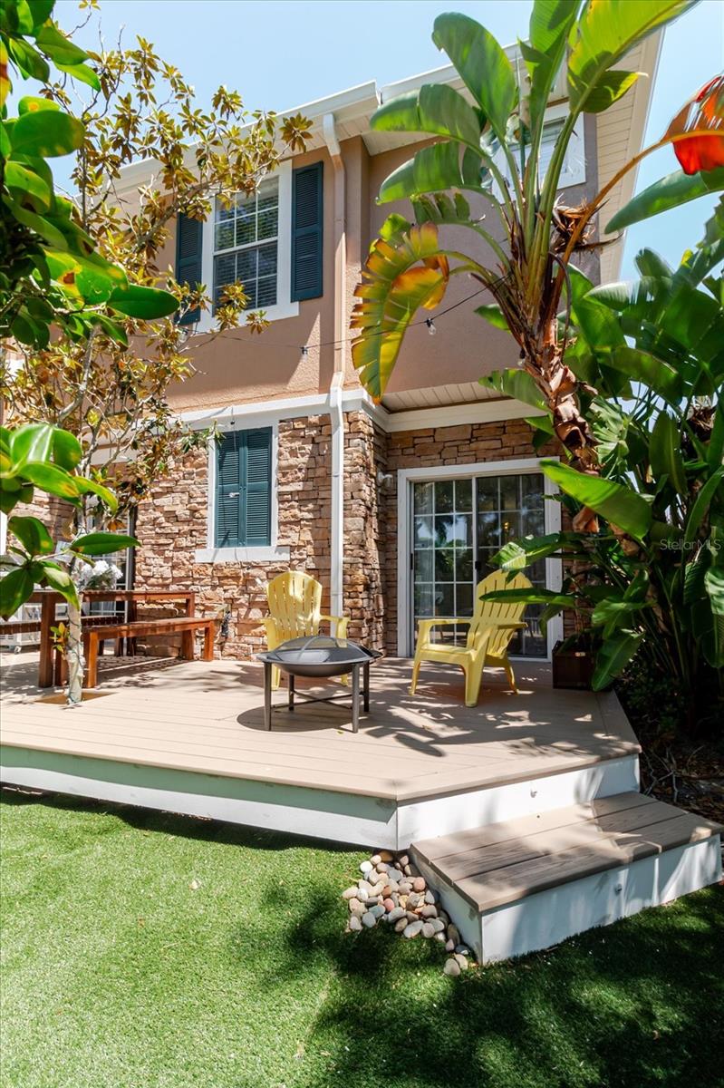 BAY BREEZE COVE - Residential