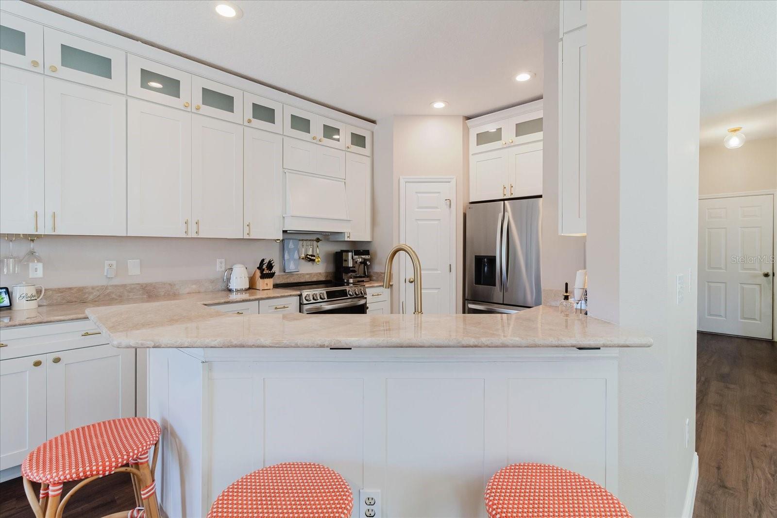 BAY BREEZE COVE - Residential