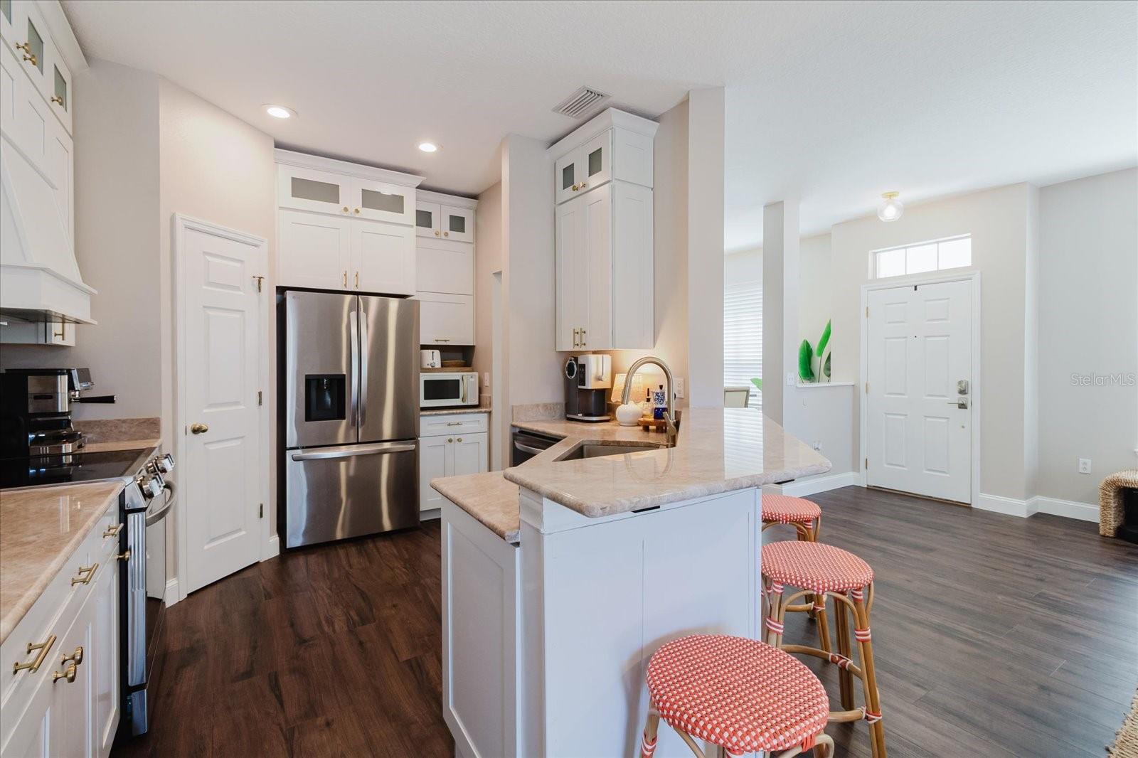 BAY BREEZE COVE - Residential