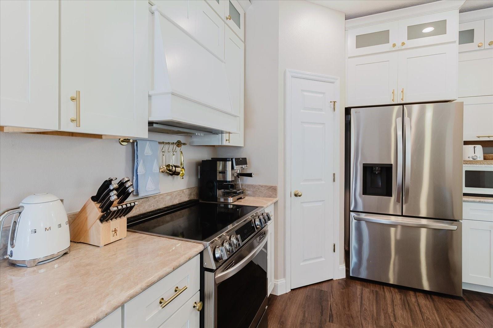 BAY BREEZE COVE - Residential