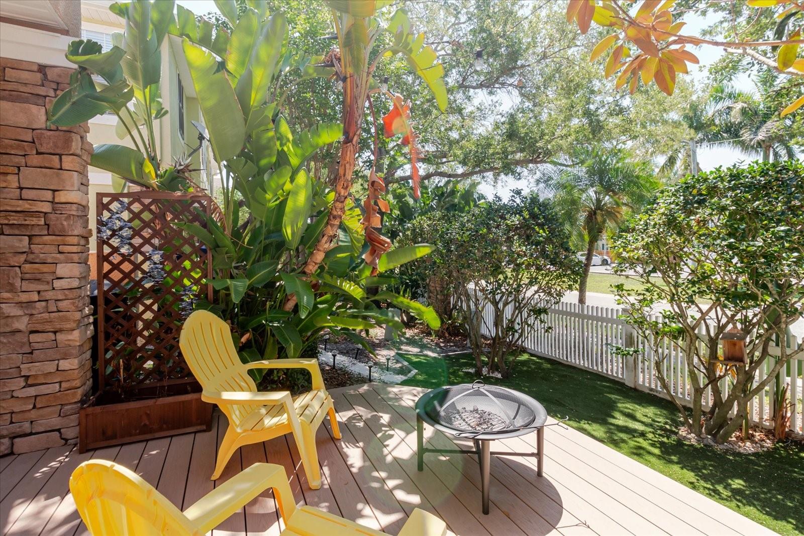 BAY BREEZE COVE - Residential