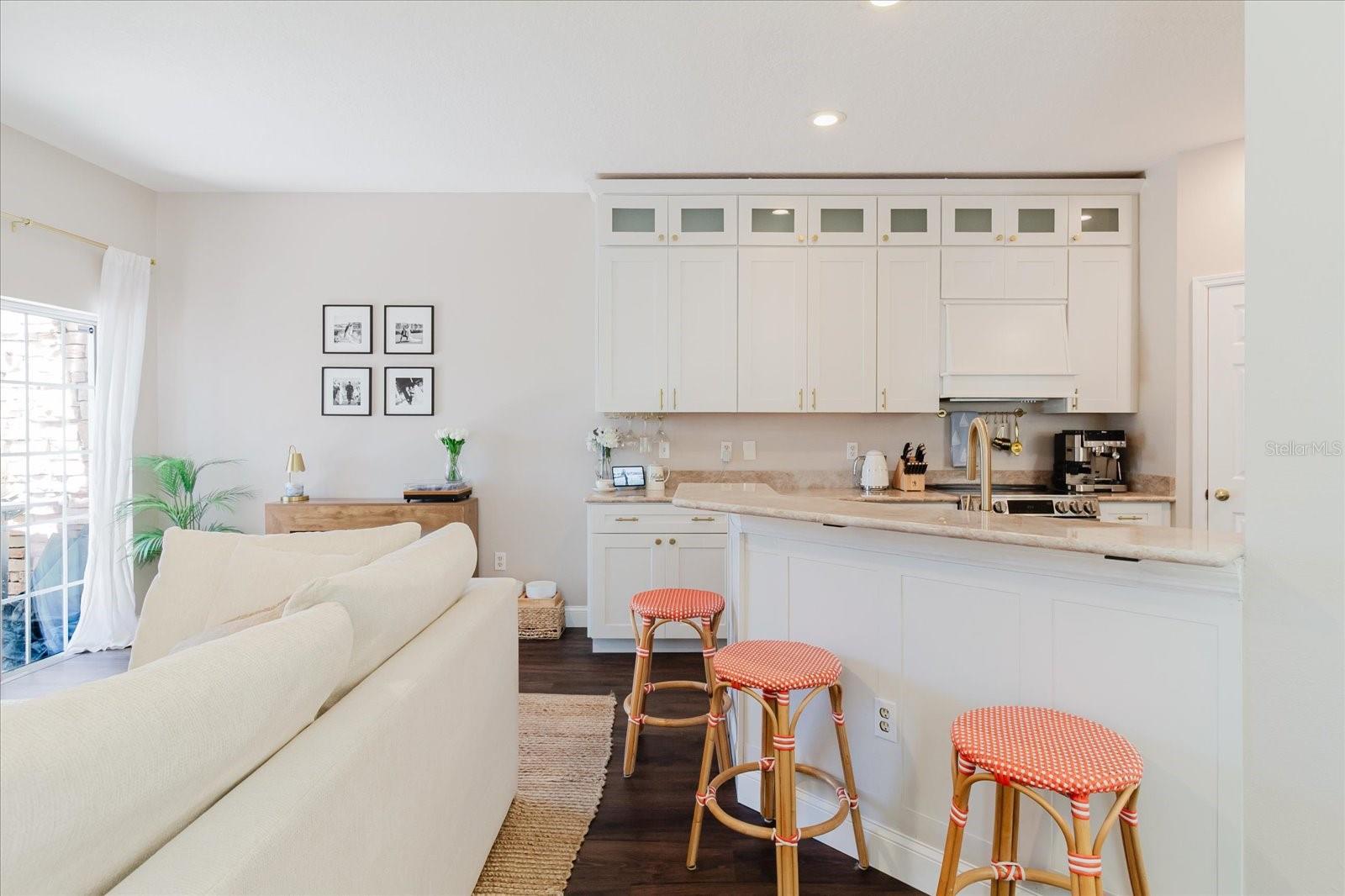 BAY BREEZE COVE - Residential