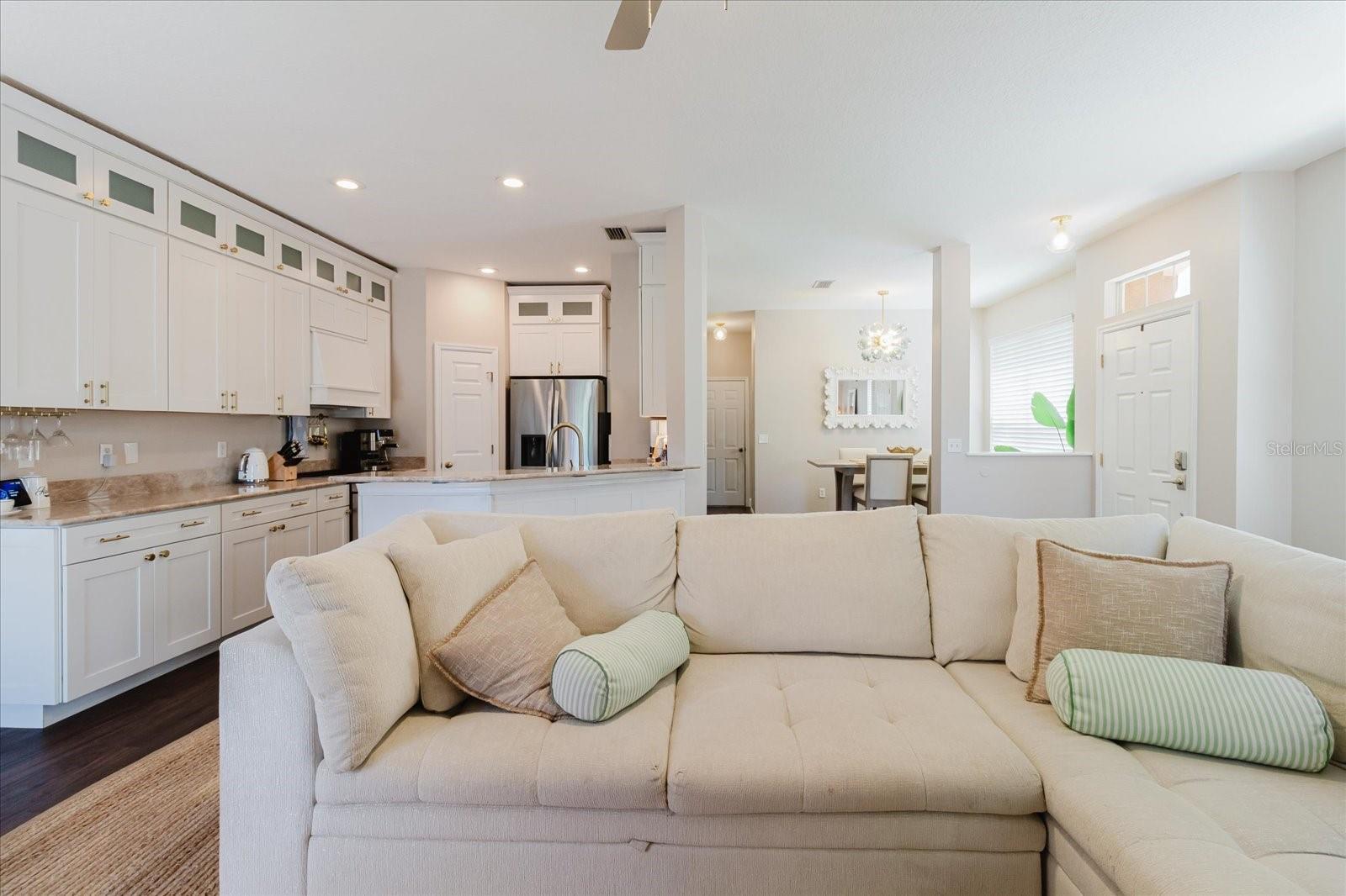 BAY BREEZE COVE - Residential