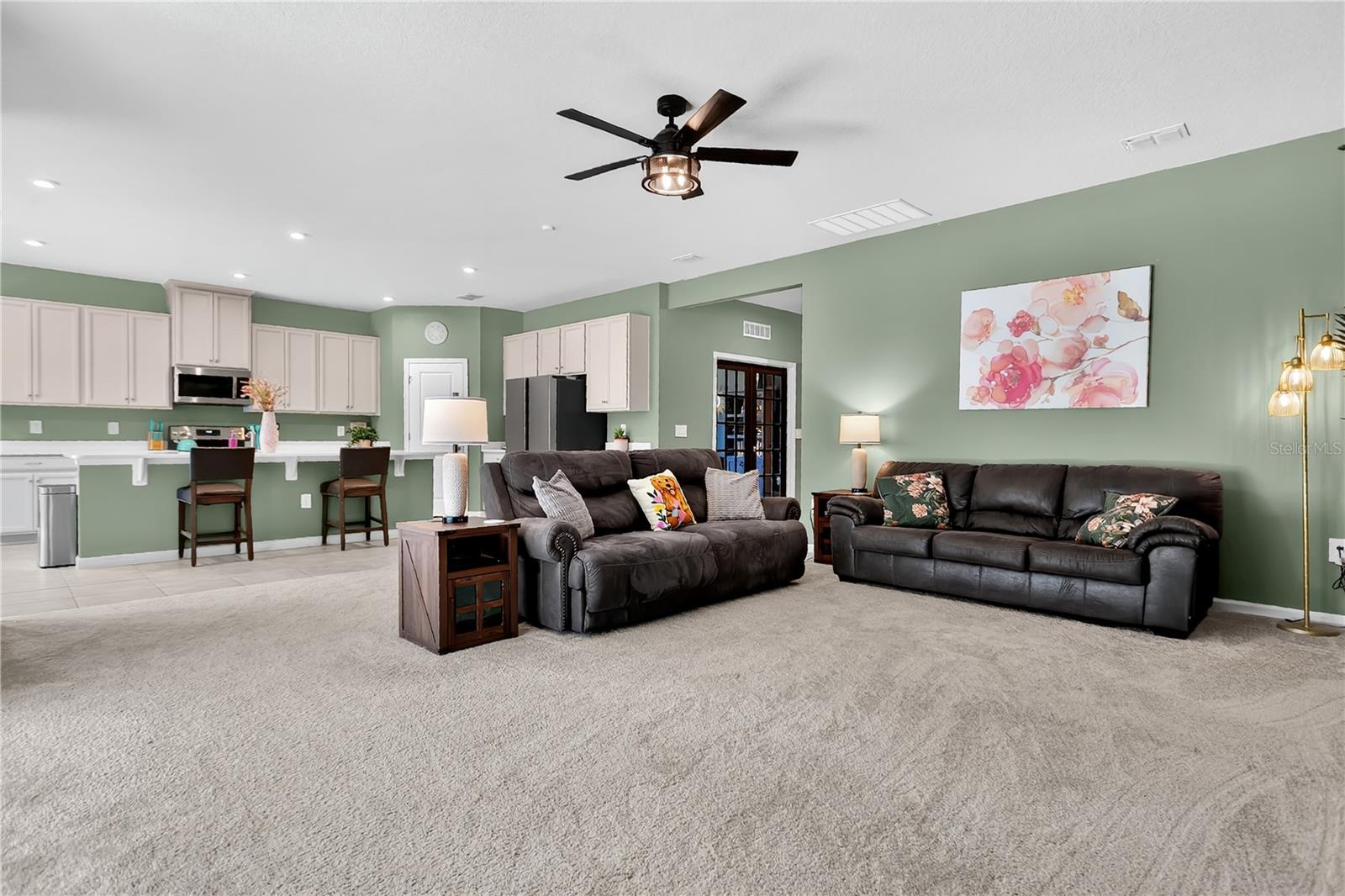 808 ROMINGER LOOP