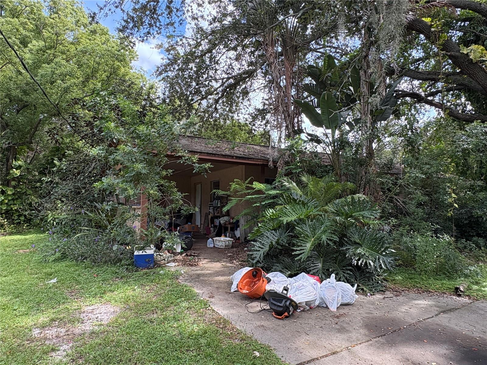 102 13TH STREET SE, RUSKIN, FL, 33570 3 102 13TH STREET SE
