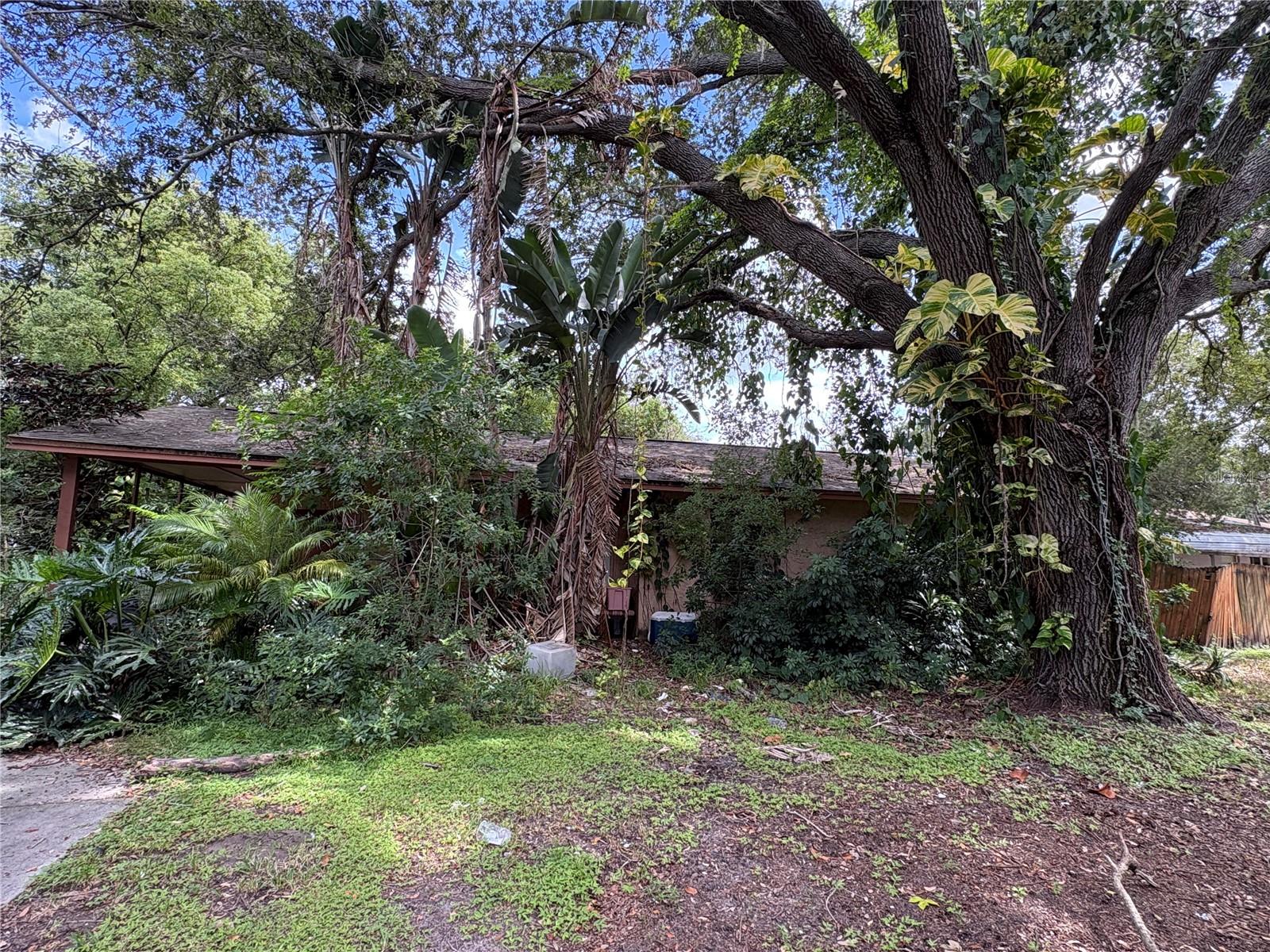 102 13TH STREET SE, RUSKIN, FL, 33570 1 102 13TH STREET SE