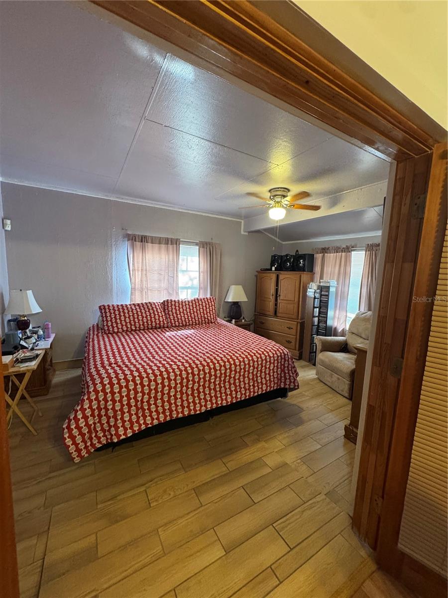 TWENTY WEST - Residential