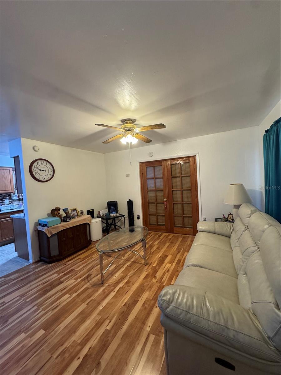 TWENTY WEST - Residential