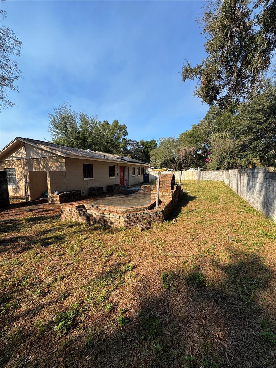 TWENTY WEST - Residential