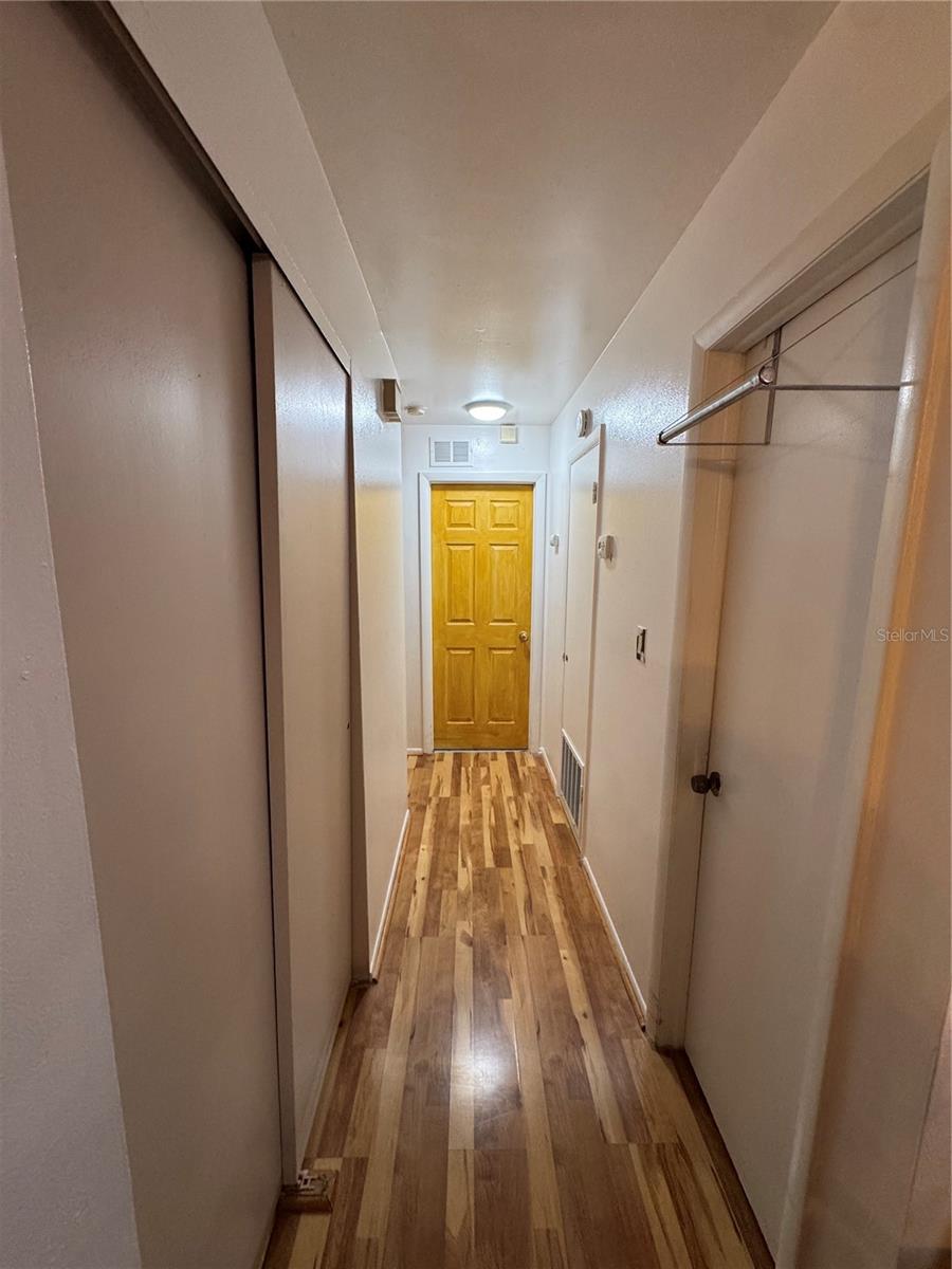 TWENTY WEST - Residential