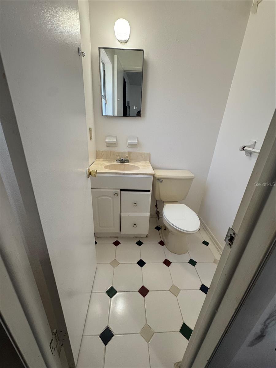 TWENTY WEST - Residential