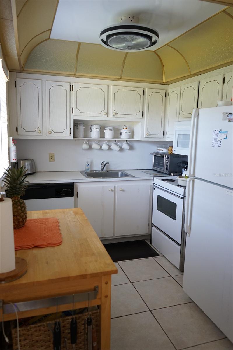 ANDOVER A CONDO - Residential Lease