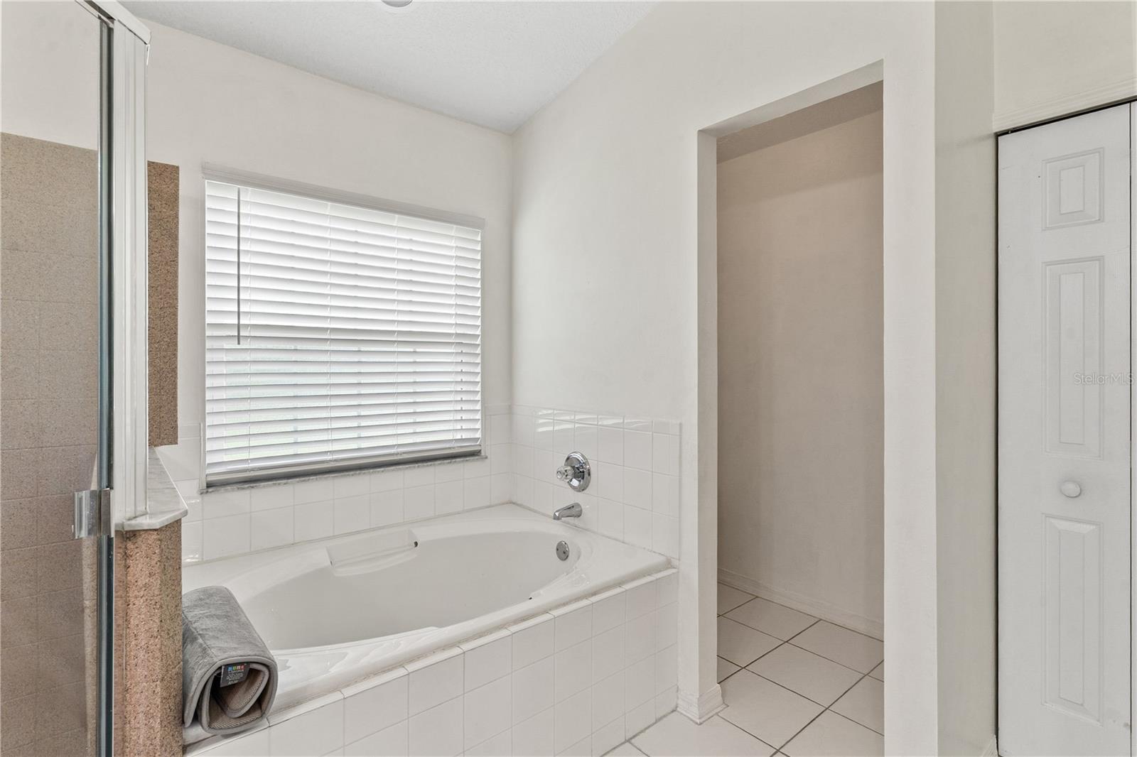 PLANTATION AT LEESBURG RIVERWALK - Residential