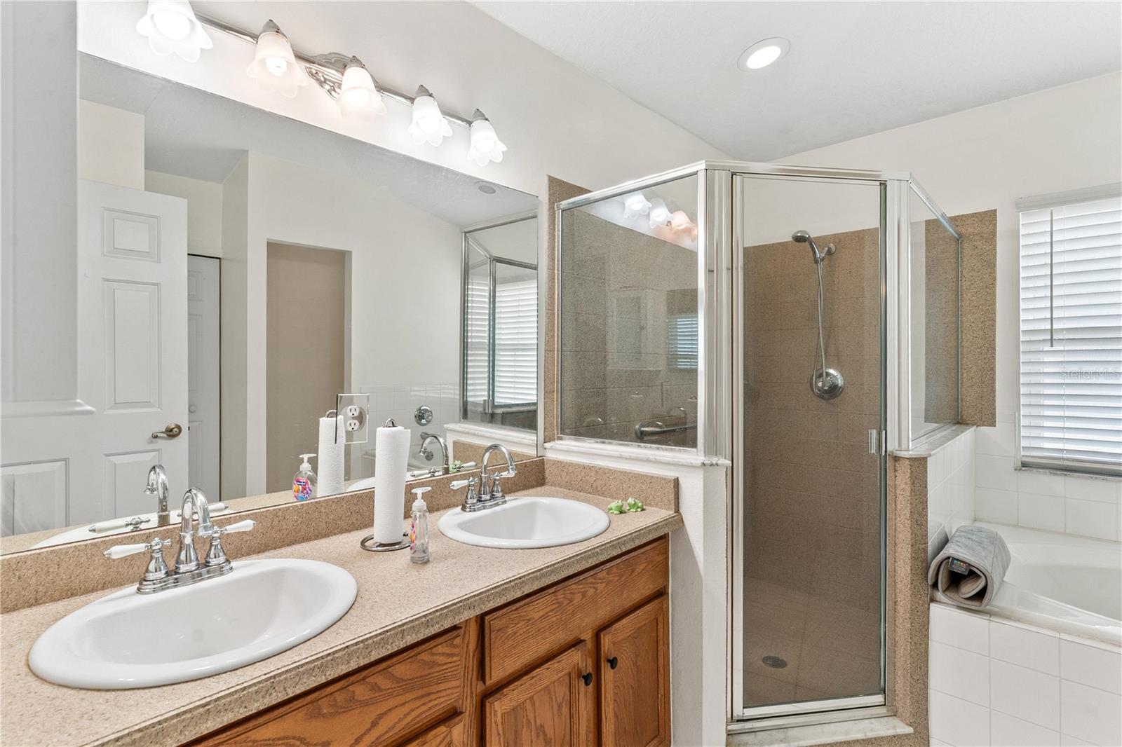 PLANTATION AT LEESBURG RIVERWALK - Residential