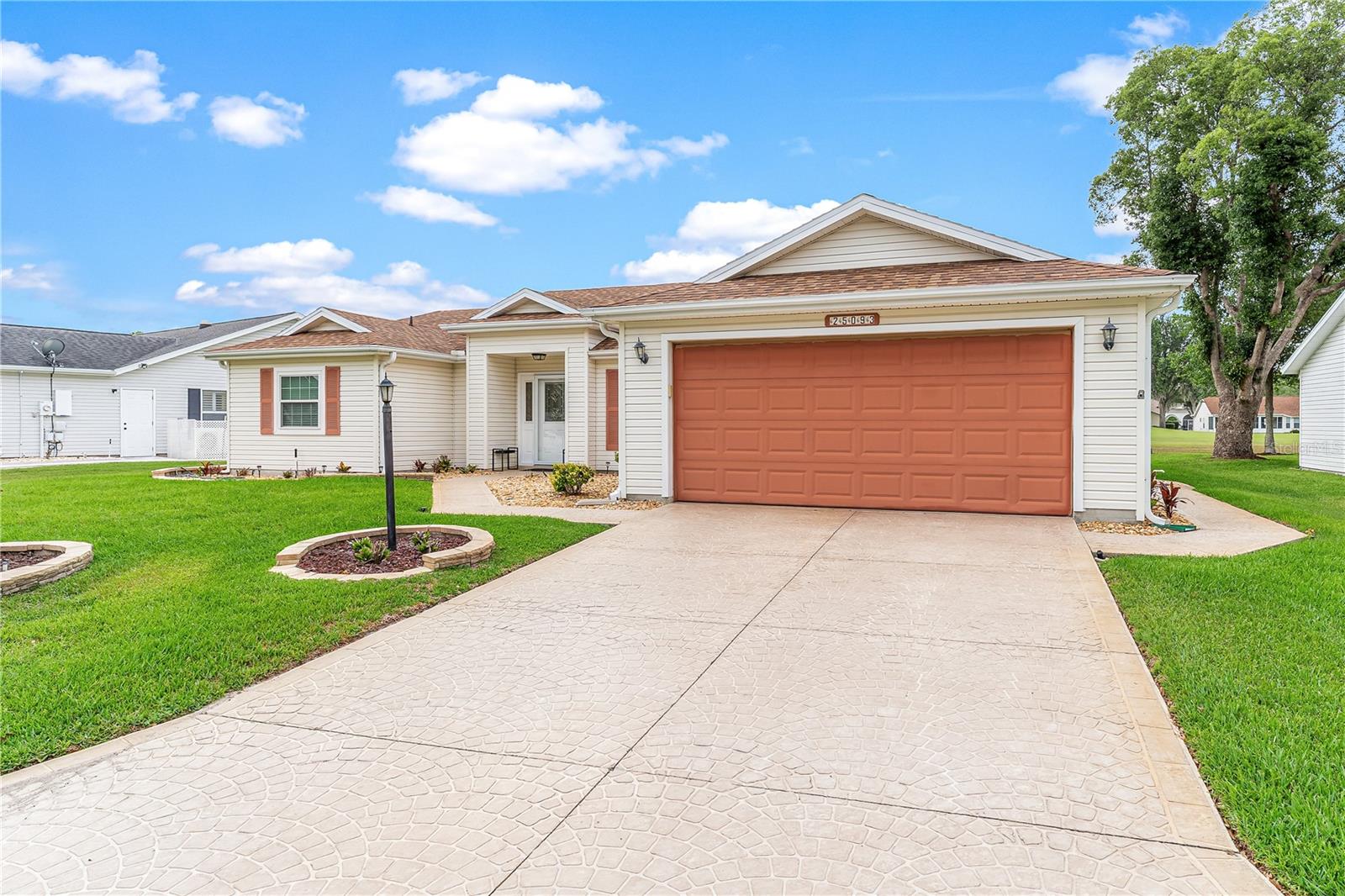 PLANTATION AT LEESBURG RIVERWALK - Residential