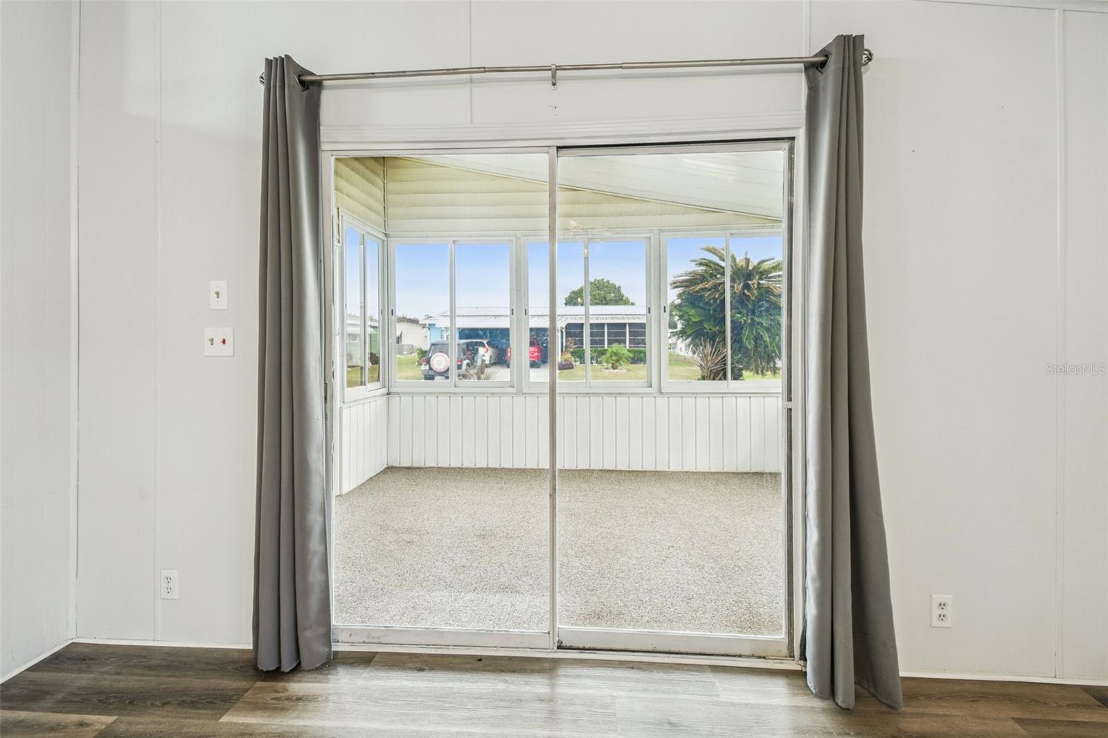 FOXWOOD LAKE ESTATES - Residential