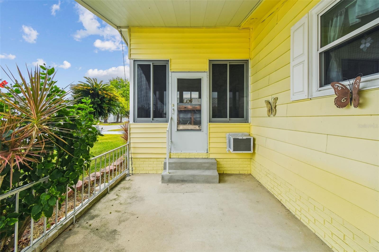 FOXWOOD LAKE ESTATES - Residential