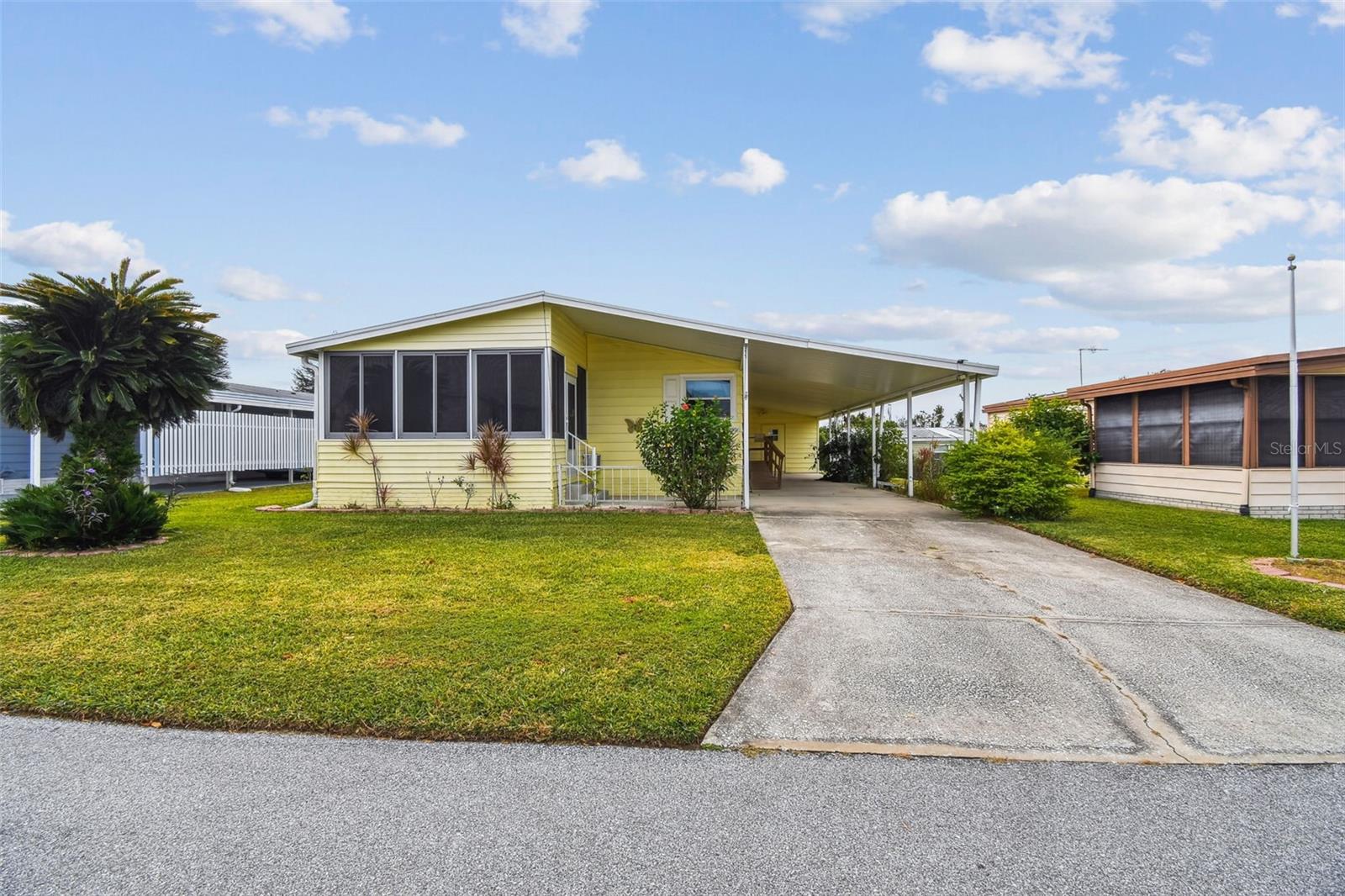 FOXWOOD LAKE ESTATES - Residential