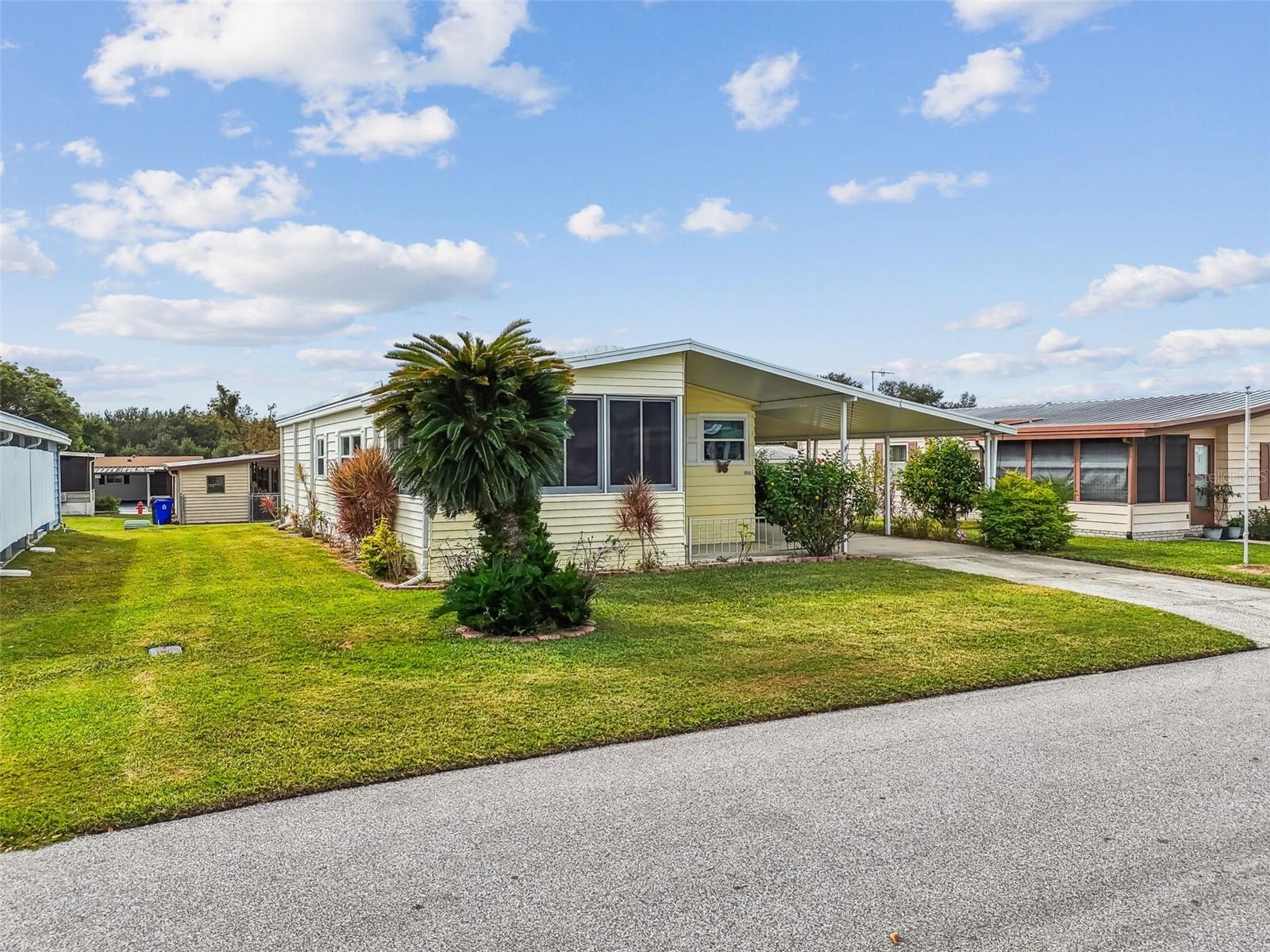 FOXWOOD LAKE ESTATES - Residential