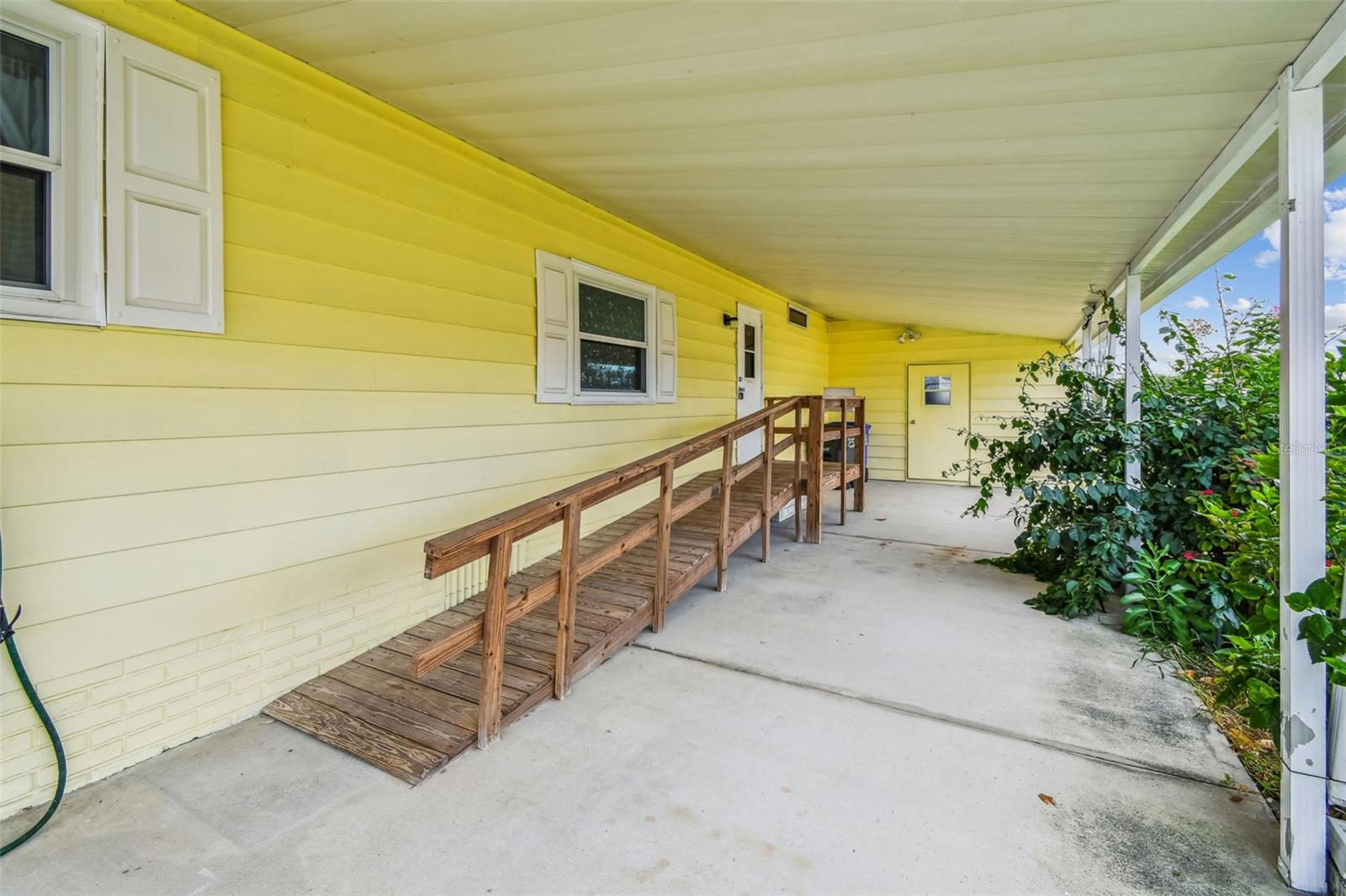 FOXWOOD LAKE ESTATES - Residential