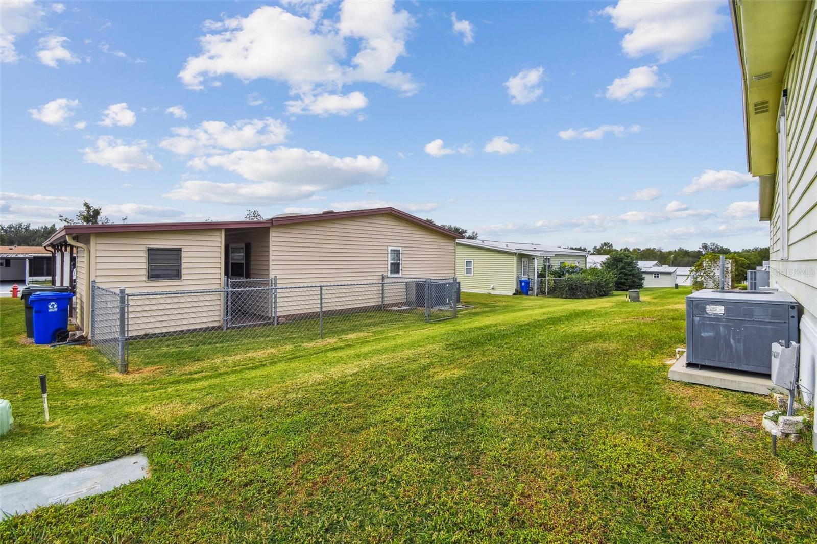 FOXWOOD LAKE ESTATES - Residential