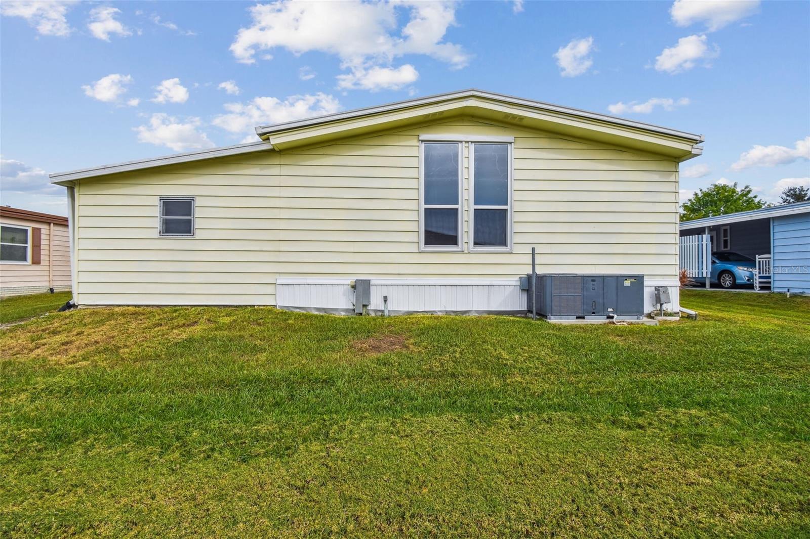 FOXWOOD LAKE ESTATES - Residential