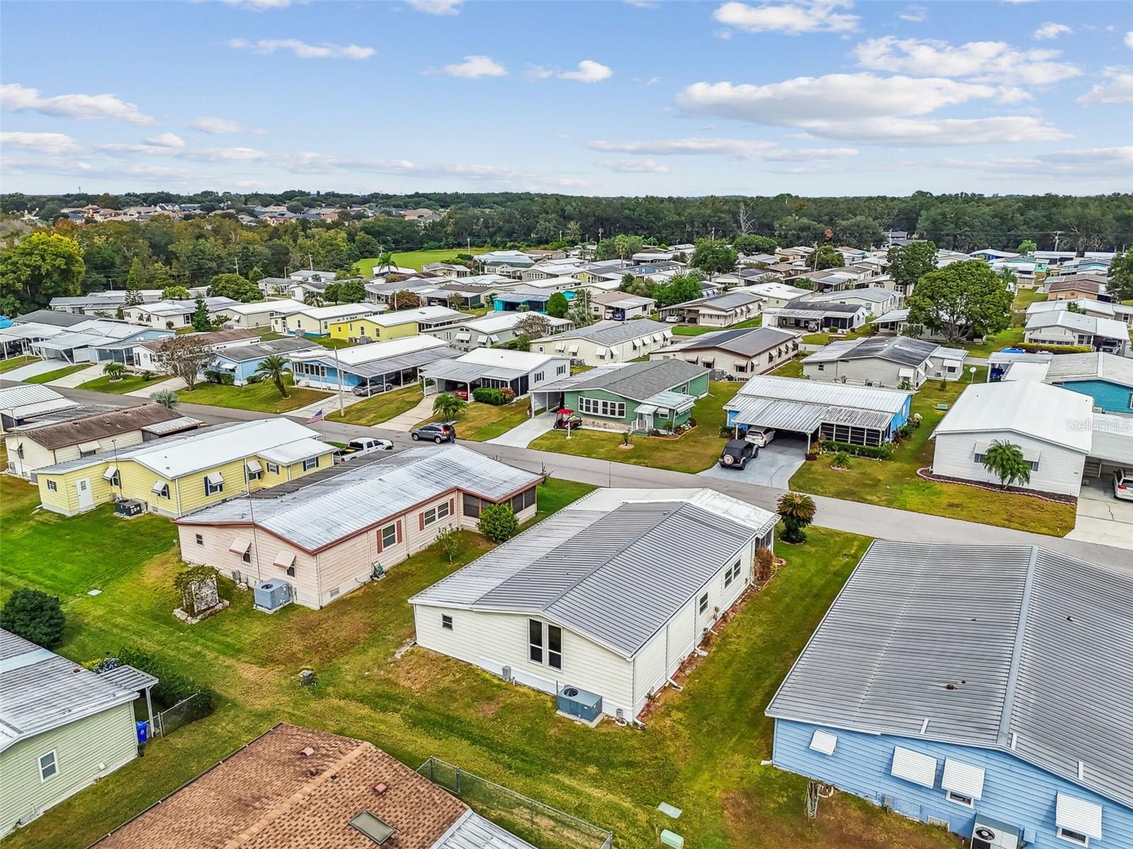 FOXWOOD LAKE ESTATES - Residential