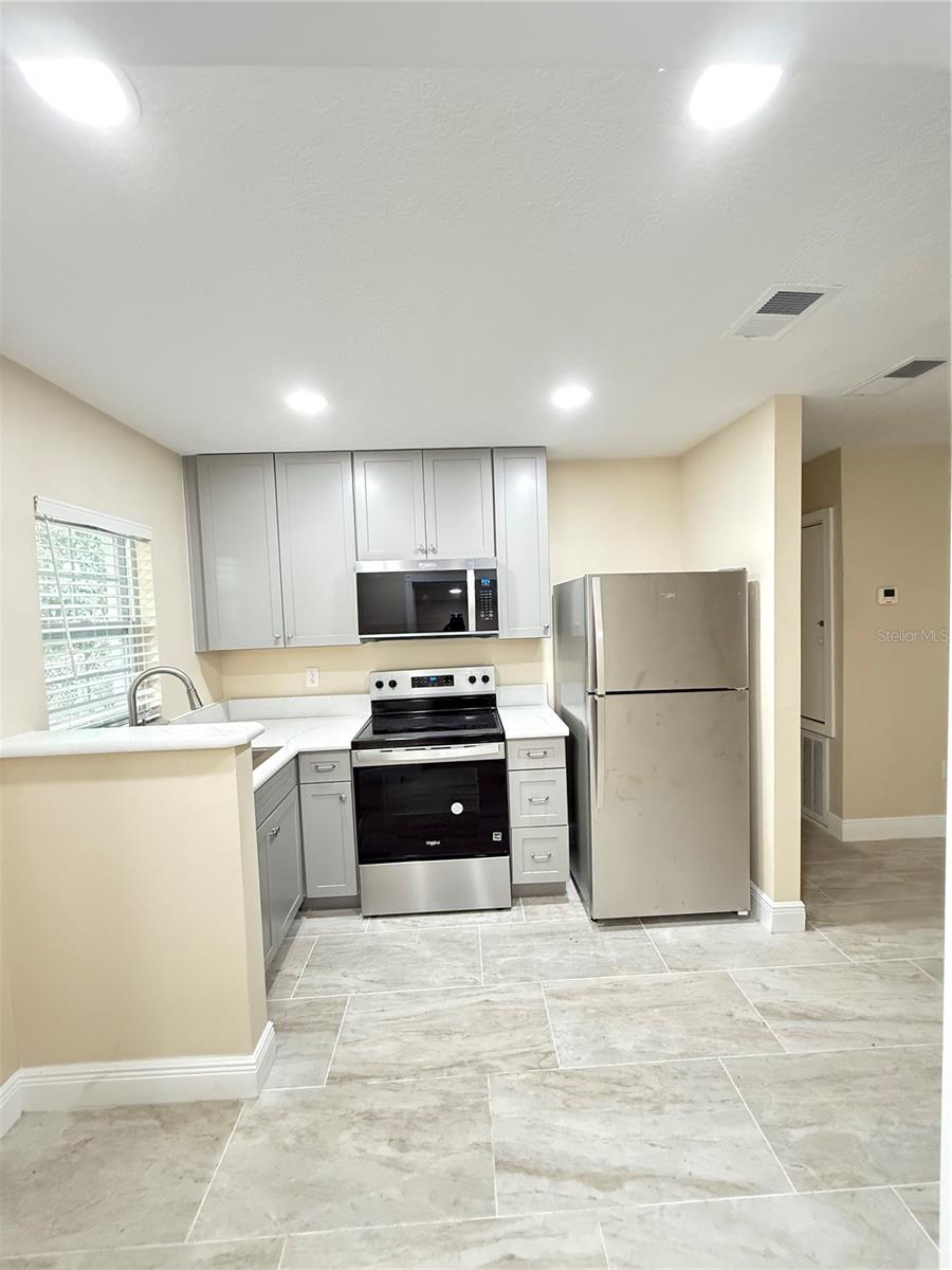 AVONDALE SUB - Residential Lease