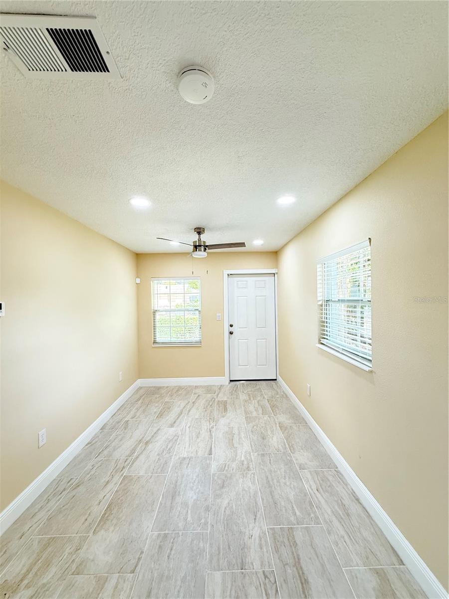 AVONDALE SUB - Residential Lease