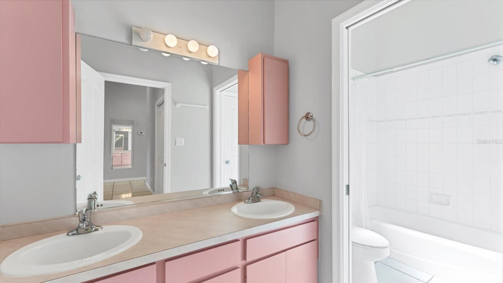 SORRENTO EAST - Residential