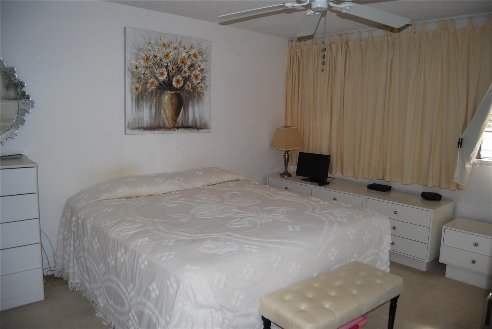 TREASURE ISLAND TENNIS & YACHT CLUB - Residential