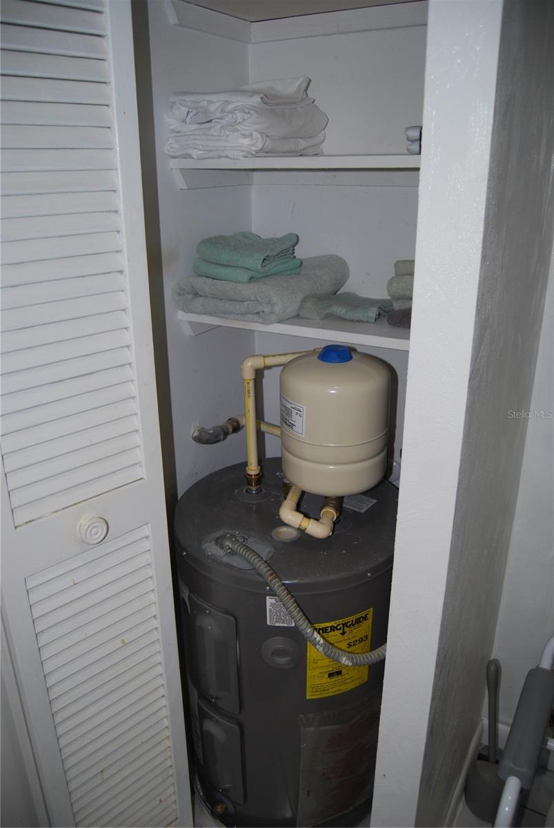 TREASURE ISLAND TENNIS & YACHT CLUB - Residential