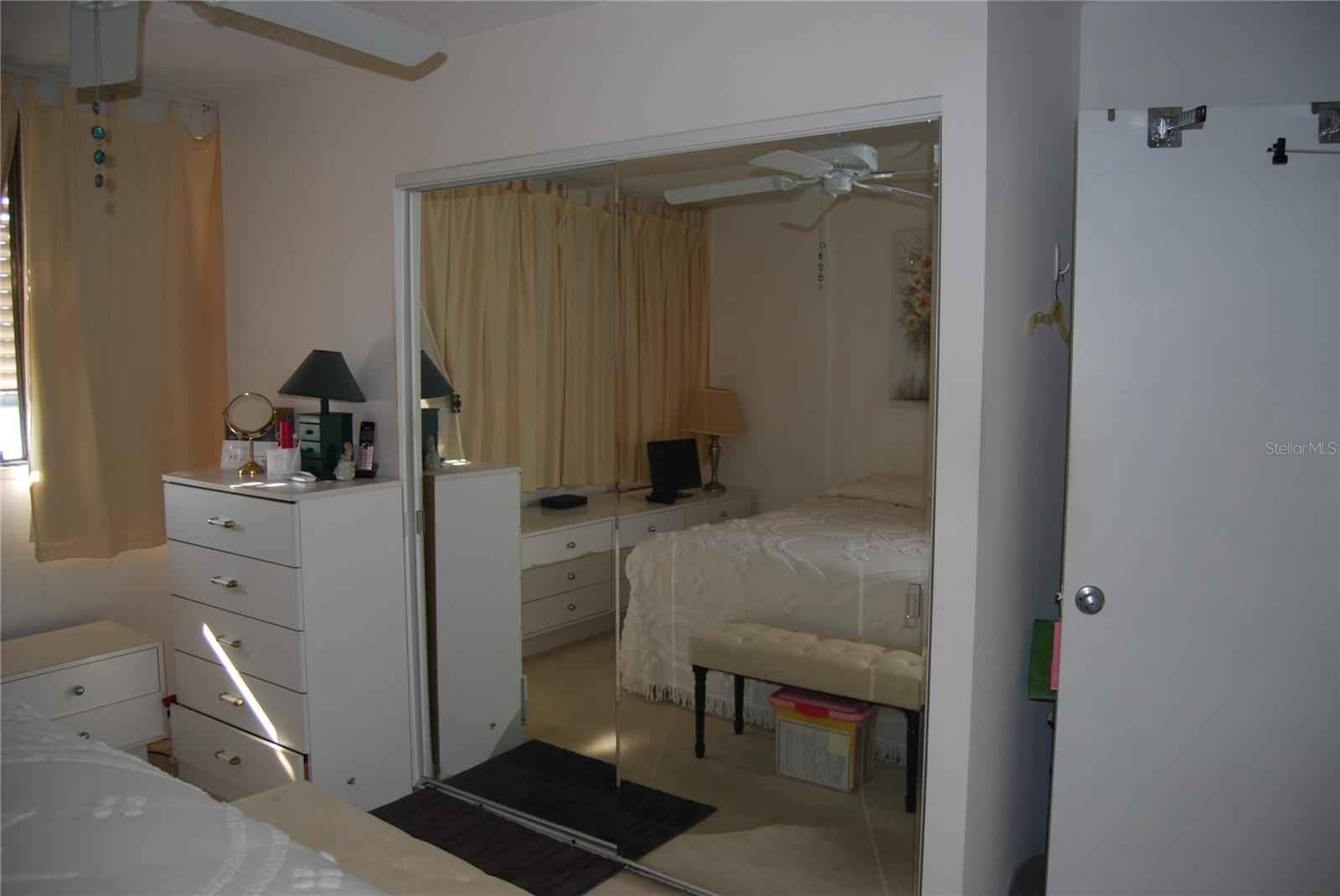 TREASURE ISLAND TENNIS & YACHT CLUB - Residential